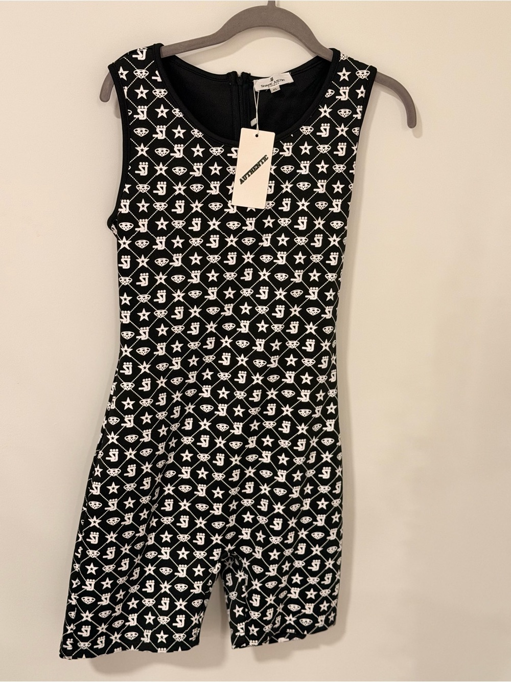 Sleeveless Black & White Patterned Women’s Mini Romper